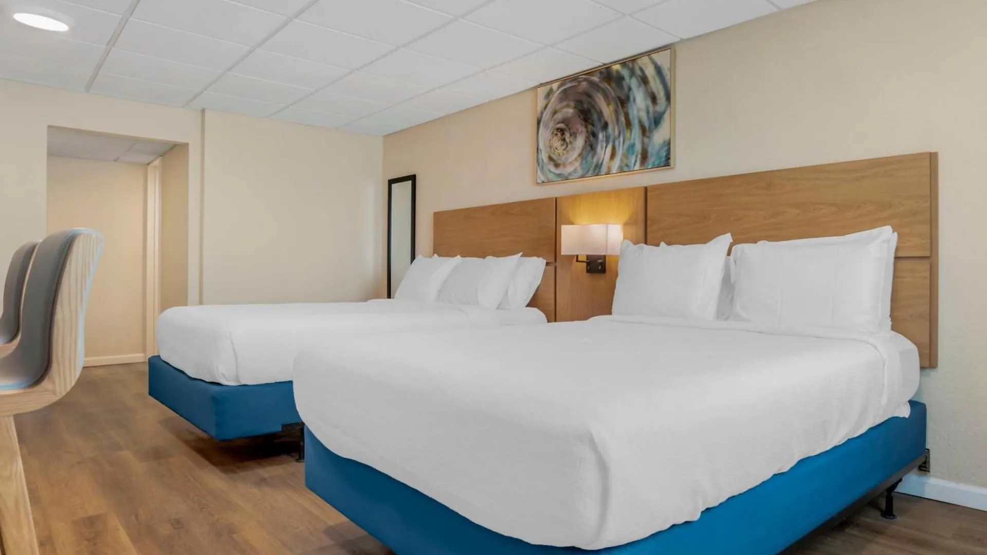 Chateau Beachfront Hotel, A By The Sea Resort Panama City Beach 3*,